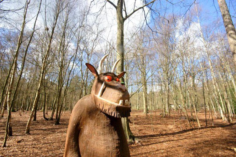 gruffalo,carved,sculpture,in,forest,in,brentwood,,essex